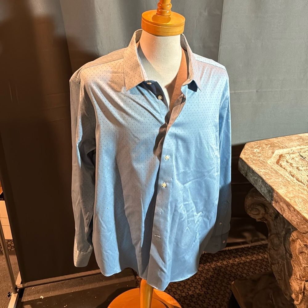 Egara Men’s Casual Dress shirt. Non iron Slim Fit XXL. 96%Cotton 4%Spandex.